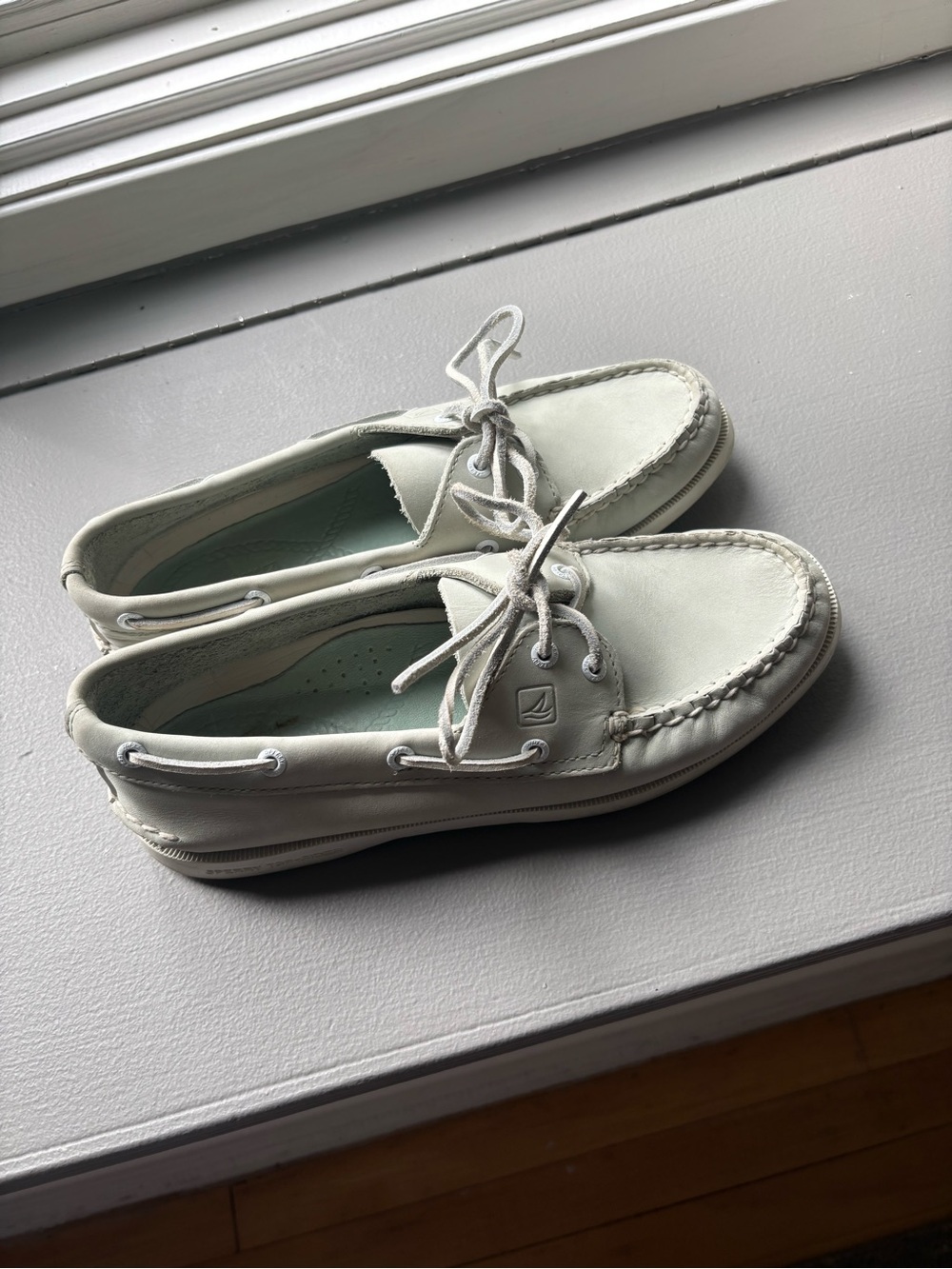 Sperry Women's Light Mint Green Leather Boat Shoes